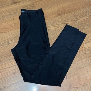 Shiny black leggings - size M